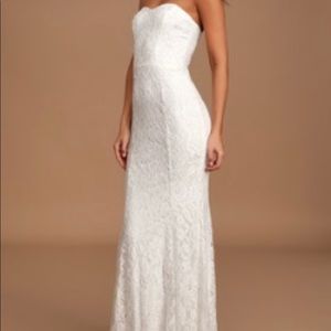 Beautiful long strapless white dress